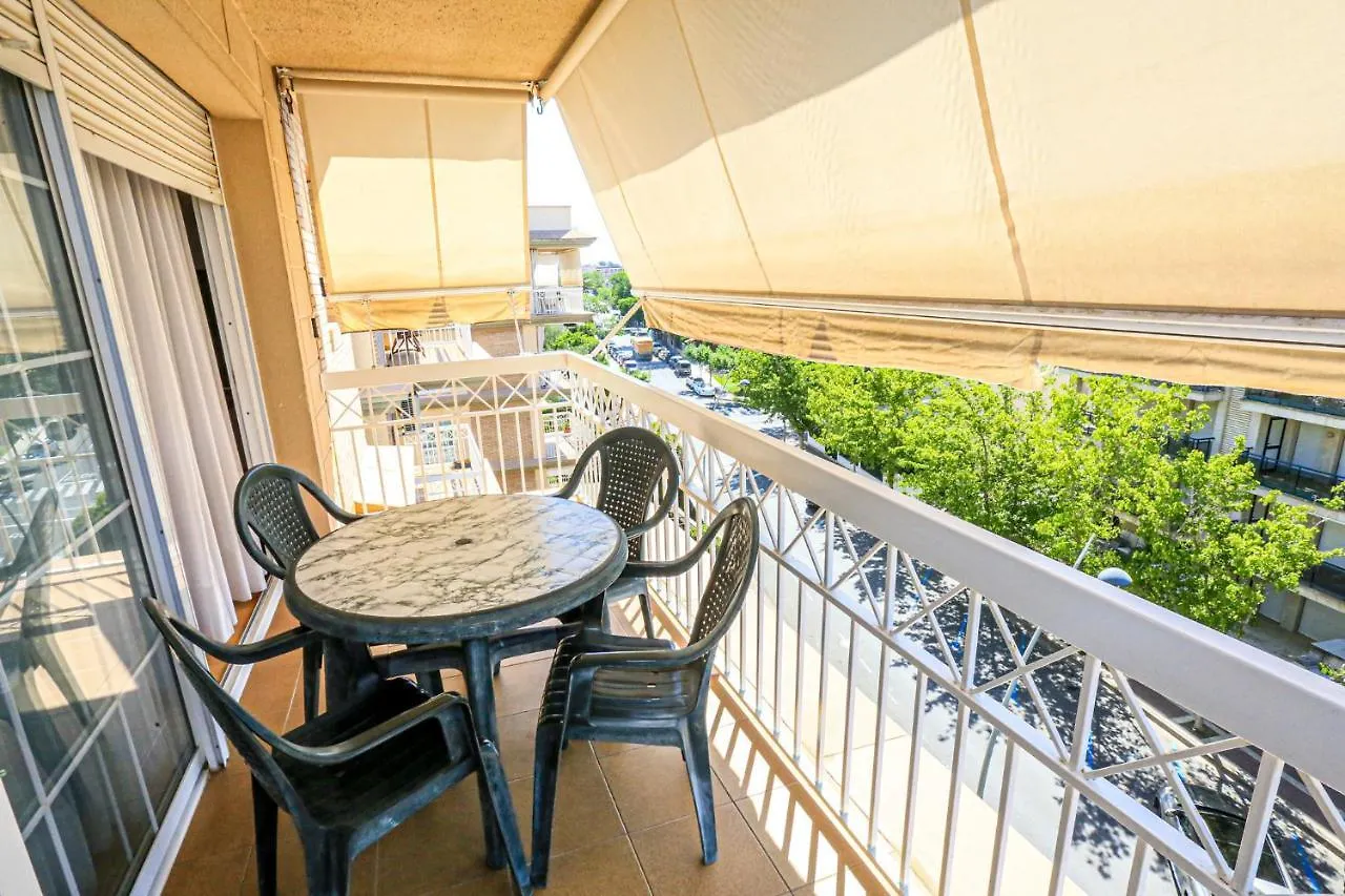 Salix - Only Families Apartment Cambrils